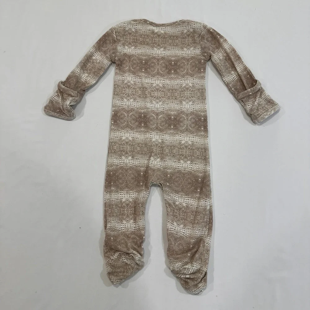 Kate Quinn Bamboo Footie Pajamas Neutral Croc Unisex‎ 3-6M Tan | Boho